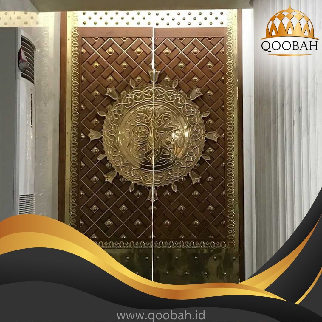 Replika Pintu Masjid Nabawi