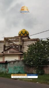 Desain Kubah Masjid dengan Ornamen Kaligrafi